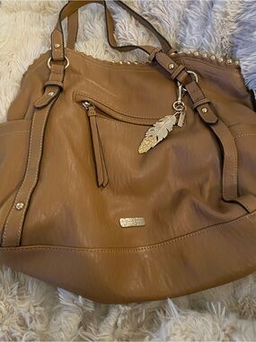 EUC! Jessica Simpson Tan Women's Hobo Shoulder Bag with Feather Charm